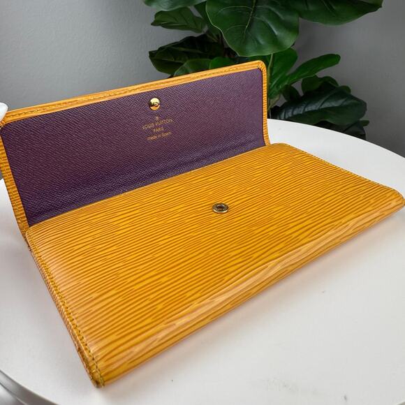💎✨Authentic Louis Vuitton Long Wallet Yellow Epi Leather - Picture 5 of 6